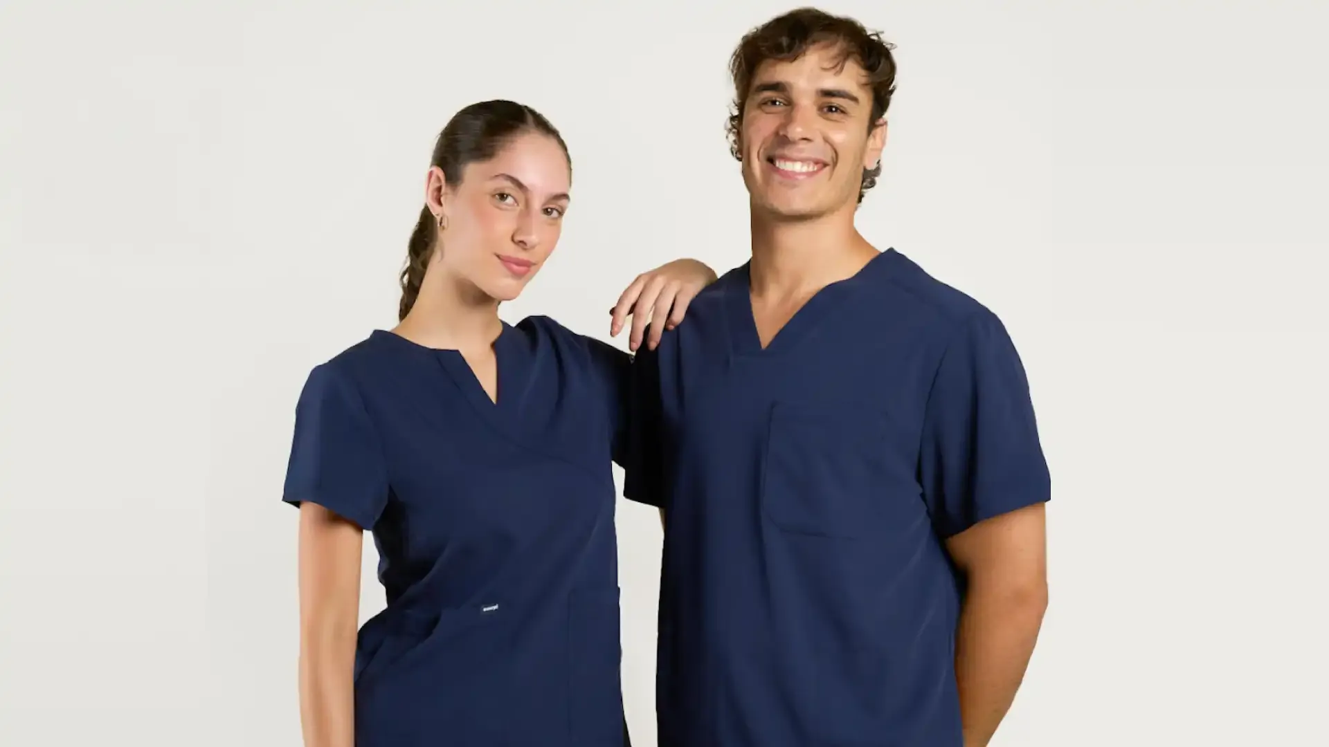 uniformes-medicos-en-peru-030326